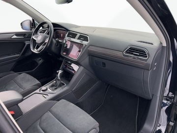 Volkswagen Tiguan II SUV Facelifting 2.0 TDI 200KM 2022 Volkswagen Tiguan 2.0TDI 200KM Elegance DSG 4x4 SerwisASO Acc Matrix Kessy, zdjęcie 16