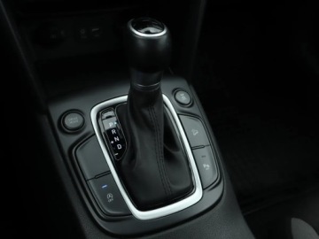 Hyundai Kona I Crossover 1.6 T-GDI 177KM 2018 Hyundai Kona 1.6 T-GDI, Salon Polska, Serwis ASO, zdjęcie 15