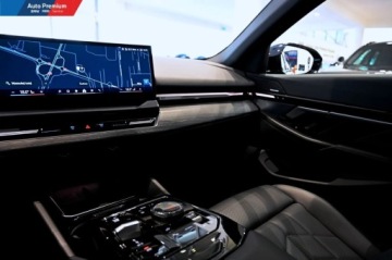 BMW Seria 5 G90-91 Touring 2.0 520d 197KM 2024 BMW Seria 5 520d xDriveFV23Repair InclusiveAdaptacyjny Reflektor LEDM Sport, zdjęcie 6