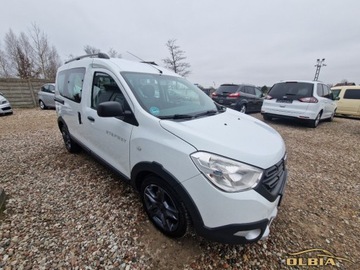 Dacia Dokker Mikrovan Facelifting 1.2 TCe 115KM 2017 Dacia Dokker Nawigacja Czujniki Parkowania Hak 5-osobowy 1.2 Benzyna, zdjęcie 9