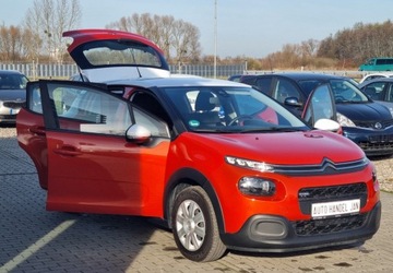 Citroen C3 III Hatchback 1.2 PureTech 82KM 2017 Citroen C3 1,2 Benzyna 80km Klima Serwis 1.2 Benzyna 81KM, zdjęcie 17