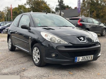 Peugeot 206 Hatchback 5d + 1.4 75KM 2010 Peugeot 206 plus 1.4 benzyna 75KM 2010r, zdjęcie 4
