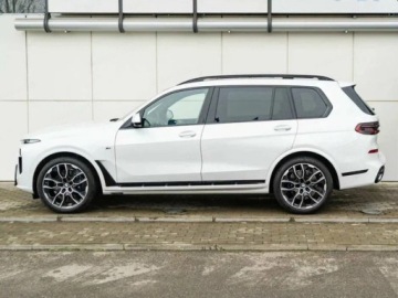 BMW X7 SUV Facelifting 3.0 40d 352KM 2026 BMW X7 xDrive40d Individual Edition Suv 3.0 (352KM) 2026, zdjęcie 2