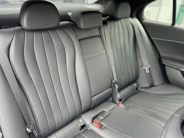 Mercedes Klasa E W214 Sedan 2.0 220d 197KM 2025 E Klasa 220 d 4-Matic Exclusive 2.0 (197KM) 2025, zdjęcie 8