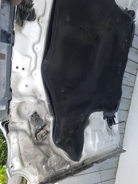 KAPOTA KRYT MOTORU MERCEDES W211