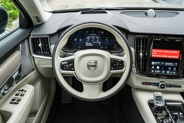 Volvo V90 II Plug-In Facelifting 2.0 T8 Plug-In Hybrid 455KM 2025 Volvo V90 Ultra Dark T8 AWD Plug-in hybrid (310 +, zdjęcie 21
