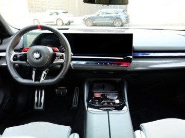 BMW Seria 5 G90-91 M Sedan 4.4 V8 727KM 2026 BMW Seria 5 M5 Sedan 4.4 (727KM) 2026, zdjęcie 5