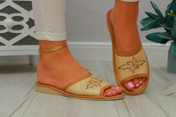 ШЛЕПАНЦЫ, ТАПОЧКИ, ТАПОЧКИ, ТАПОЧКИ С ВЫШИВКОЙ