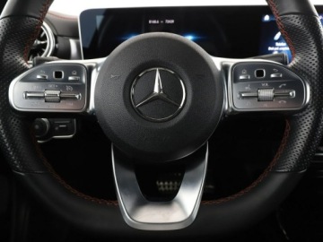 Mercedes CLA C118/X118 Shooting Brake AMG 2.0 35 AMG 306KM 2020 Mercedes CLA 35 AMG 4x4 automat full LED, zdjęcie 20