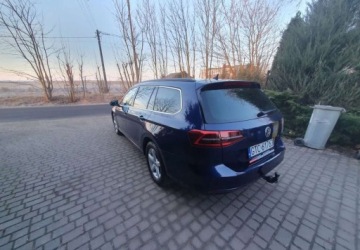 Volkswagen Passat B8 Variant 2.0 TDI BlueMotion SCR 150KM 2018 Volkswagen Passat Volkswagen Passat 2.0 TDI (BlueMotion Technology) DSG Co, zdjęcie 4