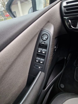 Citroen C4 Picasso II Picasso 1.2 PureTech 130KM 2016 Biały Citroen C4 Picasso Attraction Panorama, zdjęcie 26