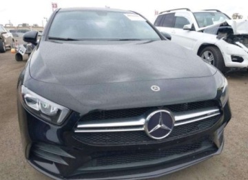 Mercedes Klasa A W177/V177 2021 Mercedes-Benz Klasa A 2021, 2.0L, 4x4, 35 AMG, od ubezpieczalni 2.0 Benzyna, zdjęcie 3