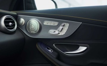 Mercedes Klasa C W206 2022 Mercedes-Benz Klasa C 63 S AMG Final Edition 1 z 499 egzemplarzy Stan ko, zdjęcie 29