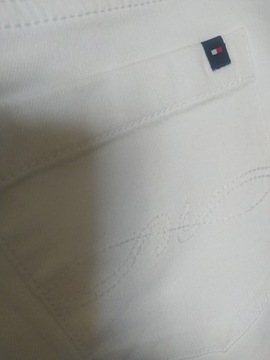 Tommy Hilfiger proste spodnie z logo 27/34