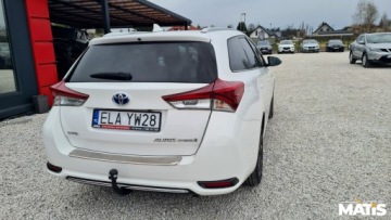 Toyota Auris II Touring Sports Facelifting 1.8 Hybrid 136KM 2016 Toyota Auris 1.8Hybryda Panorama Navi kamera climatronic 100 bezwypadek, zdjęcie 12