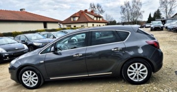 Opel Astra J Hatchback 5d 1.4 Turbo ECOTEC 120KM 2011 Opel Astra BENZYNA NAWIGACJA sportowe fotele super okazja polecamy, zdjęcie 21