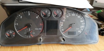 Счетчик часов Audi A4 B5 8D0919880M