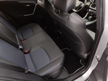 Toyota RAV4 V SUV 2.5 Hybrid Dynamic Force 222KM 2022 Toyota RAV4 2.5 Hybrid Selection 4x4 V (2018-) 2.5, zdjęcie 13