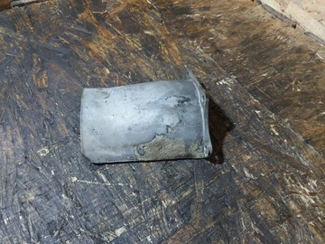 Крышка оси Audi A4 B5 1.8T AEB CTE 4D0407722