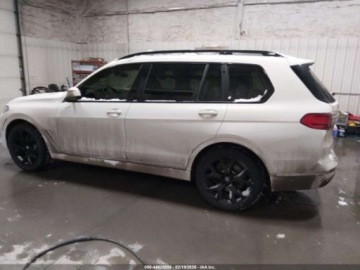 BMW X7 2021 BMW X7 xDrive40i 2021 3.0 Benzyna 335KM, zdjęcie 2