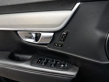 Volvo S90 II Sedan 2.0 D4 190KM 2017 VOLVO S90 D4 Inscription Sedan 2.0 190KM 2017, zdjęcie 6