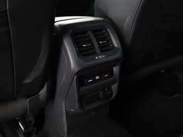 Volkswagen Tiguan II SUV 2.0 TDI 150KM 2020 Volkswagen Tiguan FV23% lift 4x4 DSG full LED, zdjęcie 39