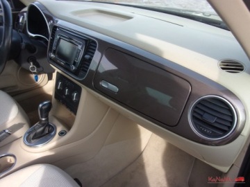 Volkswagen Beetle Hatchback 3d 1.2 TSI 105KM 2014 Volkswagen Beetle Automat 1,2 b zarejestrowany w PL 1.2 Benzyna 105KM, zdjęcie 26