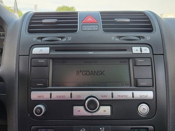 Volkswagen Golf V Hatchback 1.6 i 102KM 2005 Volkswagen Golf 1.4 Benzyna 102 KM, Klimatyzacja,, zdjęcie 12