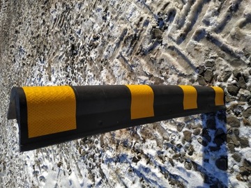 Резиновая защита углового бампера 80см.