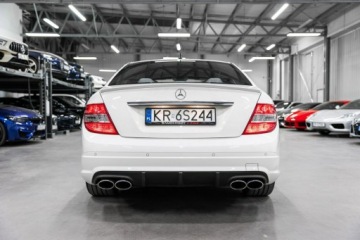 Mercedes Klasa C W204 Limuzyna AMG 63 AMG 457KM 2009 Mercedes C 63 AMG Stan Idealny. Bezwypadkowy. ASO., zdjęcie 10