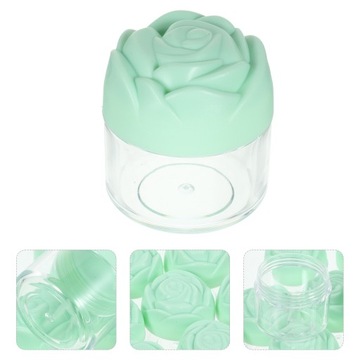 Косметические баночки с кремом для тела в бутылках