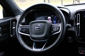 Volvo XC40 2020 Volvo XC 40 T5 PLUG IN HYBRID 262KM R-DESIGN Bezwypadkowy 100 Serwis FV23, zdjęcie 37