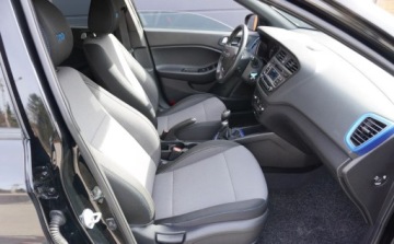 Hyundai i20 II Coupe 1.2 MPI 84KM 2017 Hyundai i20 Bezwypadkowy Serwisowany 1-Wlasciciel Klimatyzacja Alu Pdc Asy, zdjęcie 16