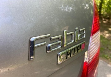 Skoda Fabia II Hatchback 1.2 i HTP 12V 70KM 2009 Skoda Fabia 1.2 Benzyna Klimatyzacja 5-Drzwi, zdjęcie 21