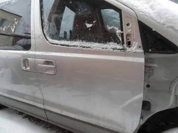 DVEŘE PRAVÉ PŘEDNÍ HYUNDAI H1 07-