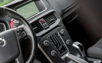 Volvo V40 II Hatchback 2.0 T2 DRIVE-E 122KM 2016 Volvo V40 Volvo V40 T2 Drive-E Kinetic 2.0 Benzyna 122KM, zdjęcie 16