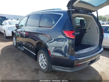 Chrysler Pacifica II 2021 Chrysler Pacifica 2021r., 3.6L 3.6 Benzyna 287KM, zdjęcie 2