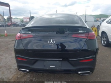 Mercedes GLC C254/X254 2025 Mercedes-Benz GLC 300 4Matic Coupe 2025 2.0 Benzyna 255KM, zdjęcie 4