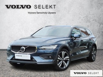 Volvo V60 II  Kombi Facelifting 2.0 B5 250KM 2024
