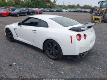 Nissan GT-R 2016 Nissan GT-R Black Edition 2016 3.8l 3.8 Benzyna 545KM, zdjęcie 3