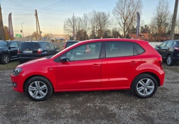 Volkswagen Polo V Hatchback 5d 1.6 TDI-CR DPF 90KM 2013 Volkswagen Polo Volkswagen Polo Match 1.6 TDI 90 KM PolSkory PDC Klimatyza, zdjęcie 3