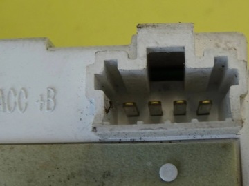 DISPLEJ HODINY MITSUBISHI COLT MR189269 NR814