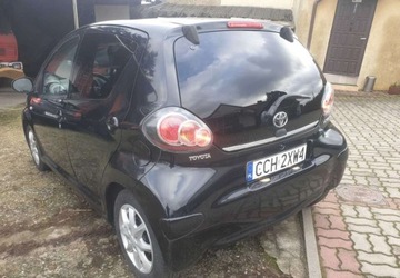 Toyota Aygo I Hatchback 5d Facelifting 1.0 VVT-i 68KM 2014 Toyota Aygo Toyota aygo automatic, zdjęcie 2