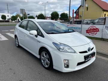 Toyota Prius III Hatchback 1.8 HSD 136KM 2010 Toyota Prius HYBRYDA 136 KONI LEDY AUTOMAT KLIMATRONIC EL.SZYBY SERIWSOWANY, zdjęcie 3