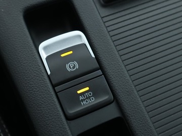 Volkswagen Passat B8 Variant 2.0 TDI BlueMotion SCR 150KM 2019 VW Passat 2.0 TDI, Salon Polska, Navi, Klima, zdjęcie 15