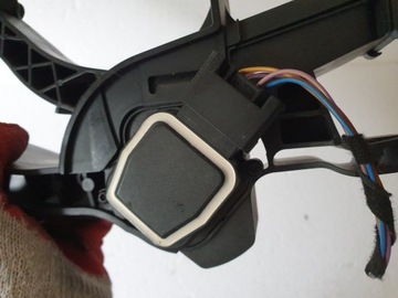 ПОТЕНЦИОМЕТР ПЕДАЛИ ГАЗА MERCEDES W203 A2113001304