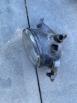 NISSAN QASHQAI 1 I J10 FACELIFT SVĚTLO HALOGEN PŘEDNÍ PRAVÝ 261508992A