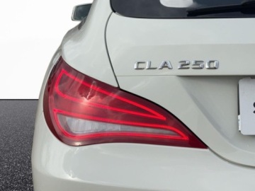 Mercedes CLA C117 Shooting Brake 2.0 250 211KM 2016 Mercedes-Benz CLA 2.0 Benzyna 211KM, zdjęcie 12