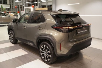 Toyota 2024 Toyota Yaris Cross Hybrid 1.5 Style 1.5 Hybryda 116KM, zdjęcie 2