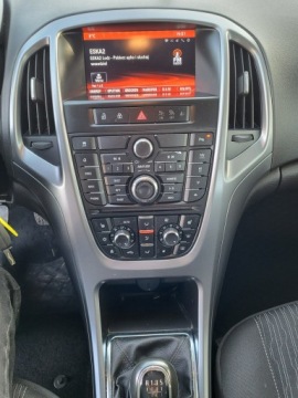 Opel Astra J Sports Tourer Facelifting 1.4 Turbo ECOTEC 140KM 2015 Opel Astra 1.4 Turbo Opłaty Zapraszamy !!!, zdjęcie 28